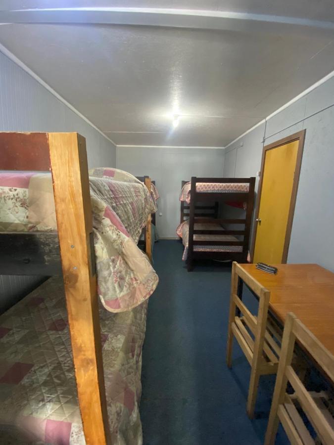 World'S End Hostal Пуерто Наталес Екстериор снимка