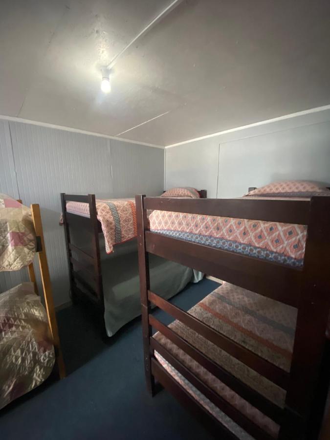 World'S End Hostal Пуерто Наталес Екстериор снимка
