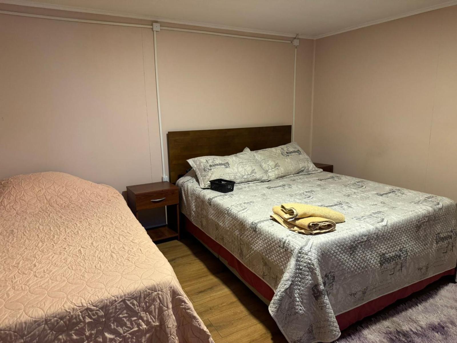 World'S End Hostal Пуерто Наталес Екстериор снимка